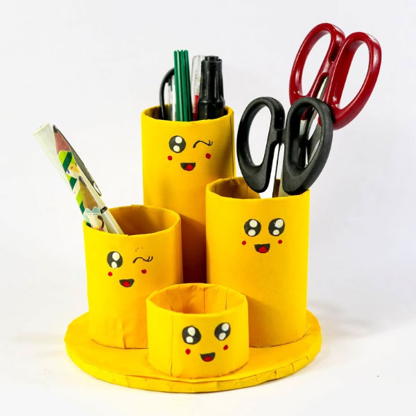 Emoji Plastic Pen Stand Manufacturers, Suppliers in Puducherry